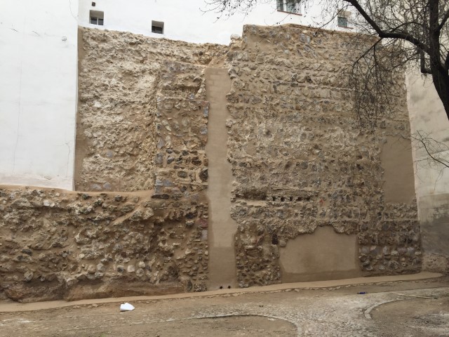Muralla Cristiana de Madrid. Tramo de la Calle Almendro.